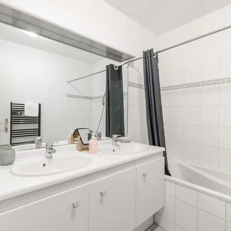 Le Chene De Natan 아파트