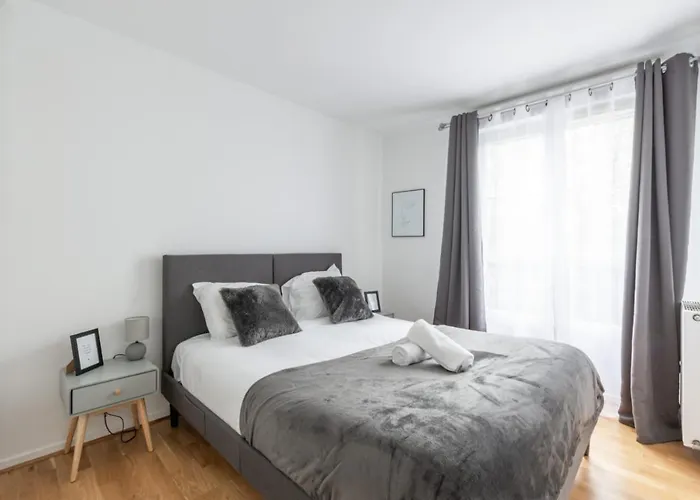 Le Chene De Natan * Serris